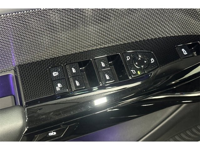 2023 BMW 7 Series 740i