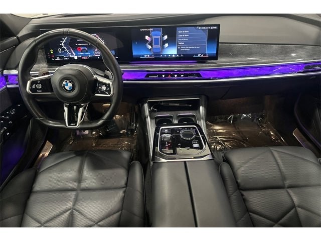 2023 BMW 7 Series 740i