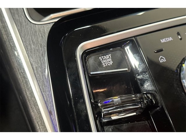 2023 BMW 7 Series 740i