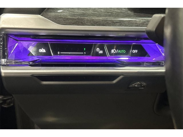 2023 BMW 7 Series 740i