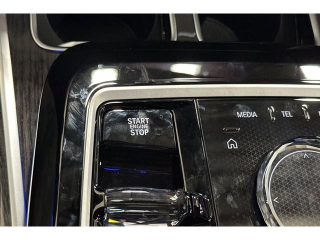 2026 BMW 7 Series 740i xDrive