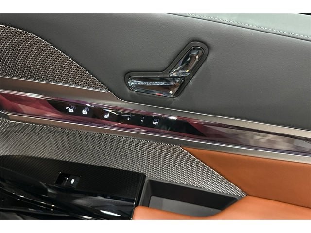 2023 BMW 7 Series 760i xDrive