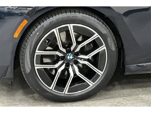 2023 BMW 7 Series 760i xDrive