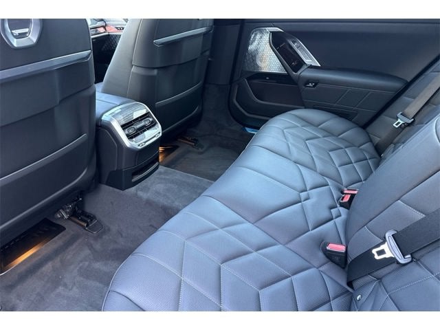 2025 BMW 7 Series 760i xDrive