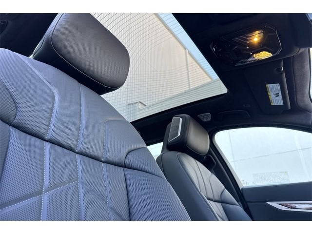 2025 BMW 7 Series 760i xDrive