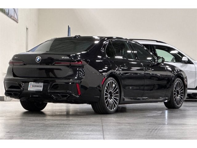 2025 BMW 7 Series 760i xDrive