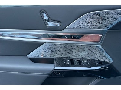 2025 BMW 7 Series 760i xDrive