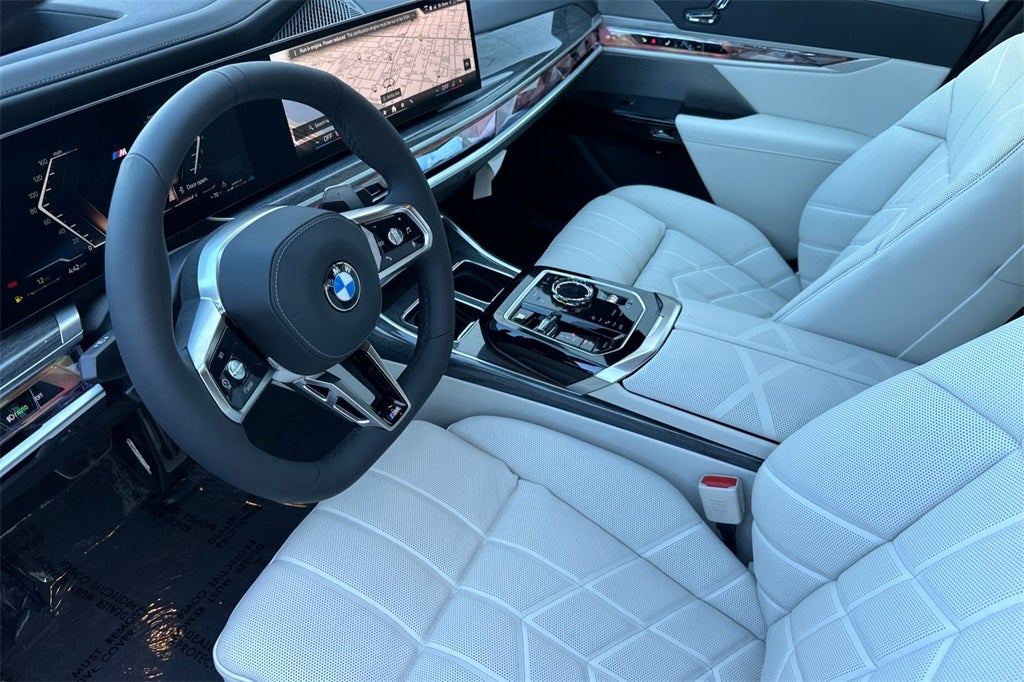 2025 BMW 7 Series 760i xDrive