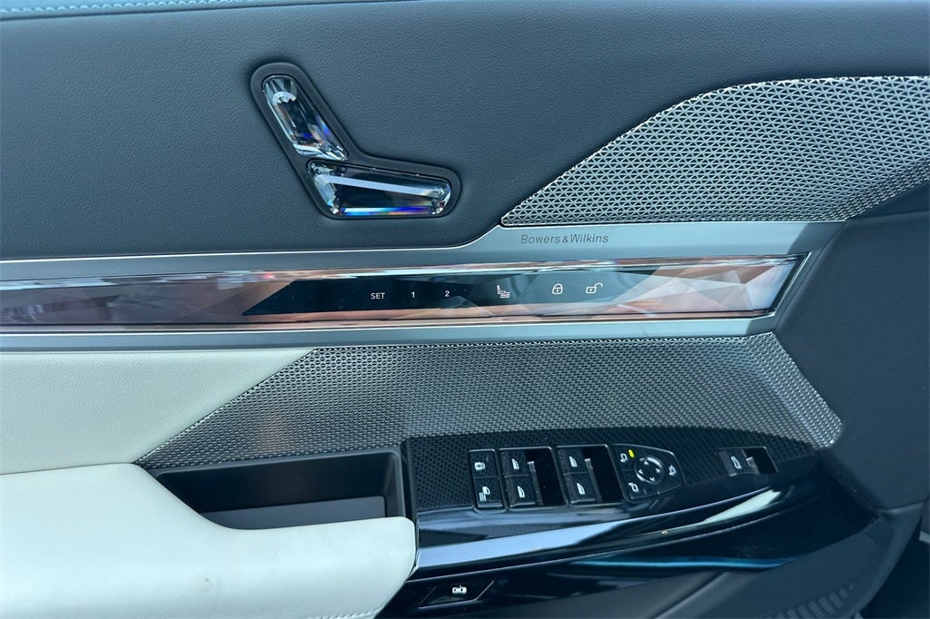 2025 BMW 7 Series 760i xDrive