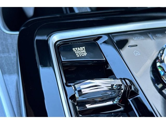 2025 BMW 7 Series 760i xDrive