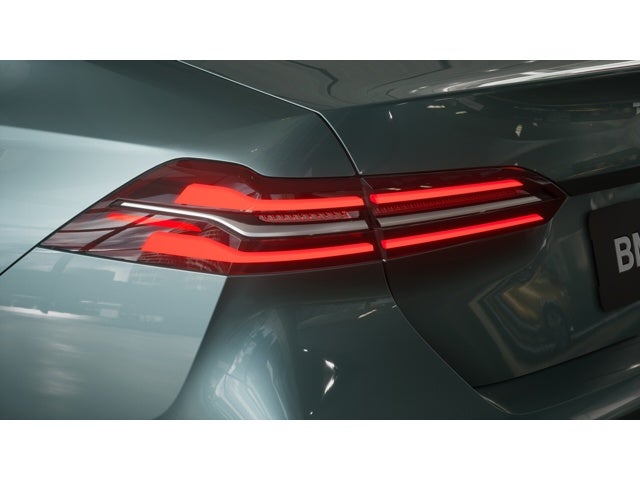 2026 BMW 5 Series 530i