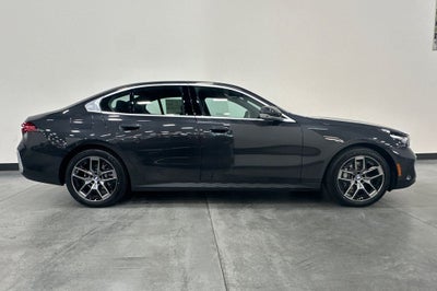 2026 BMW 5 Series 530i