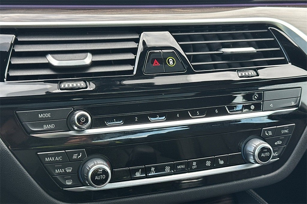 2023 BMW 5 Series 530i