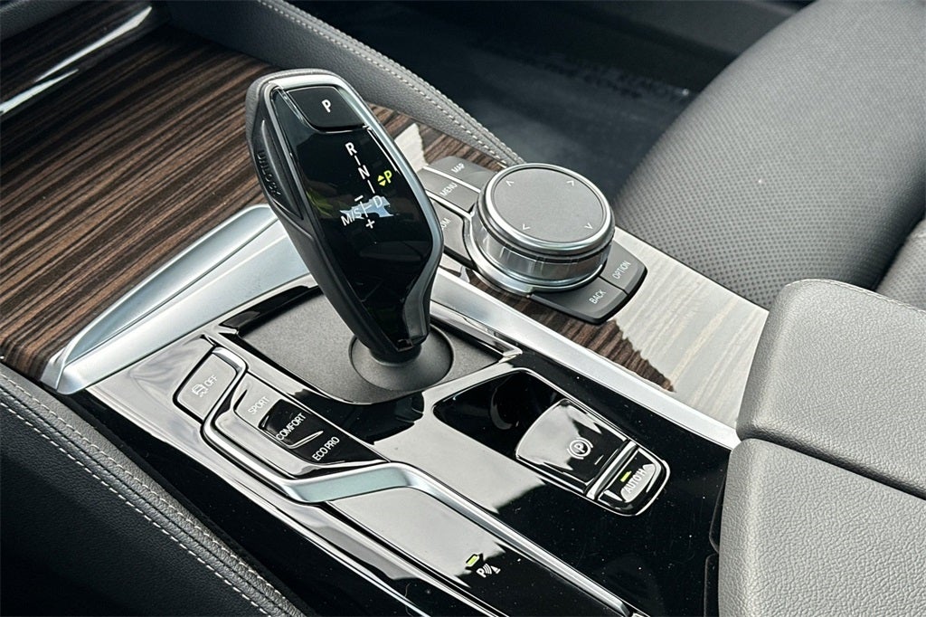 2023 BMW 5 Series 530i