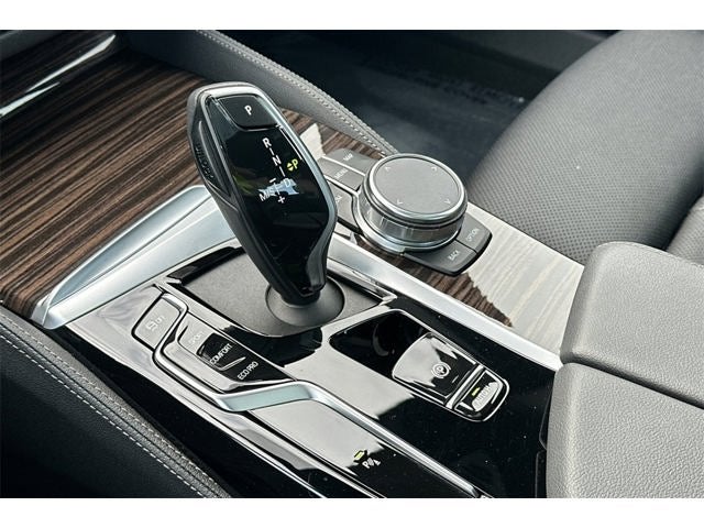 2023 BMW 5 Series 530i