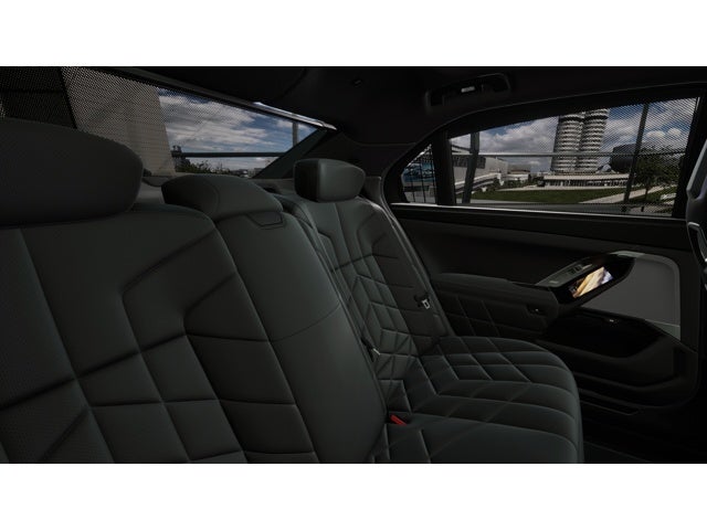 2027 BMW 7 Series 740i