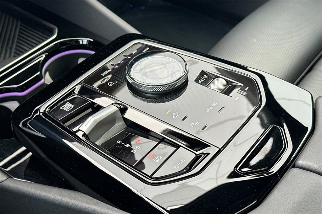 2025 BMW 5 Series 540i xDrive