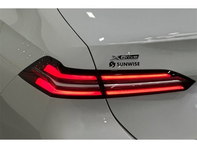 2025 BMW 5 Series 540i xDrive
