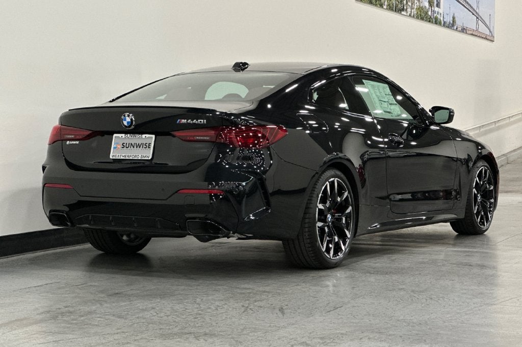 2027 BMW 4 Series M440i