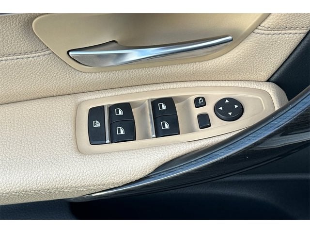 2017 BMW 3 Series 330i