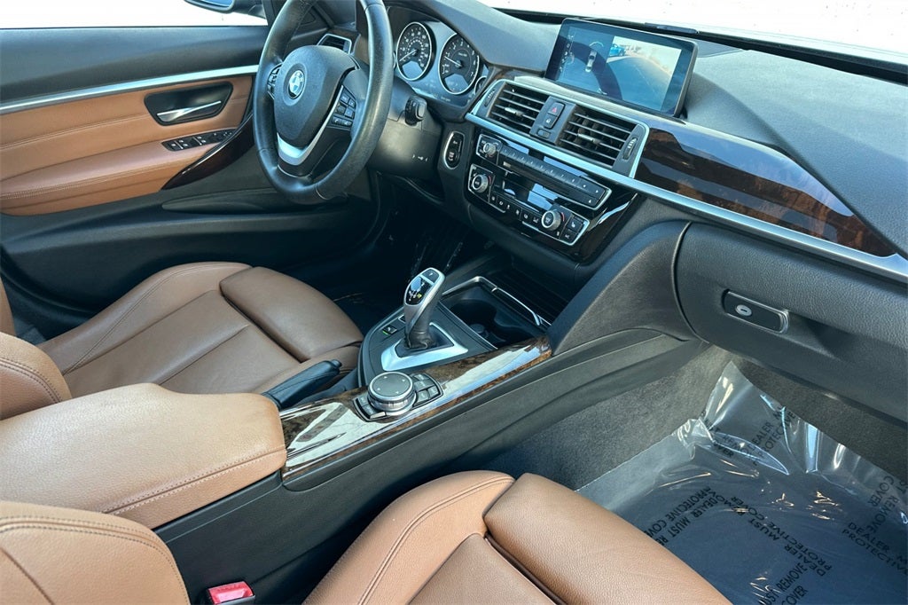 2017 BMW 3 Series 330i