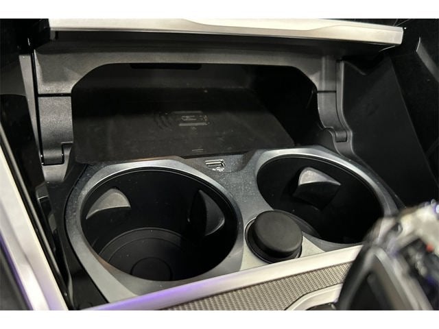 2023 BMW 8 Series 840i