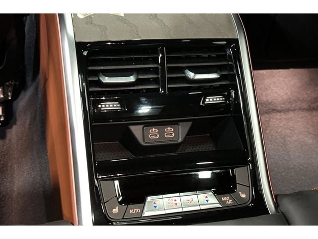 2025 BMW 8 Series 840