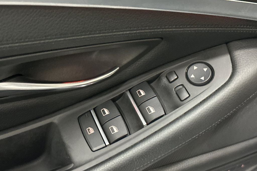 2013 BMW 5 Series 528i