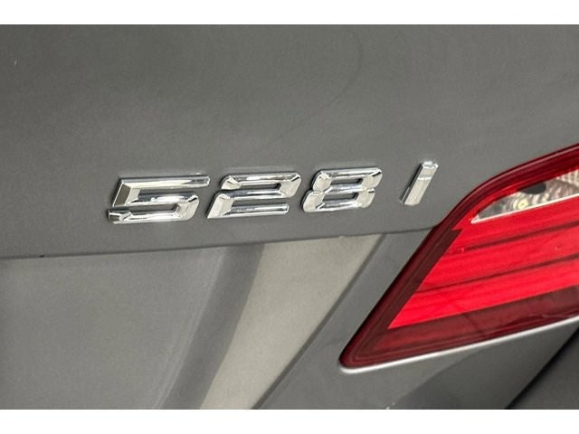 2013 BMW 5 Series 528i