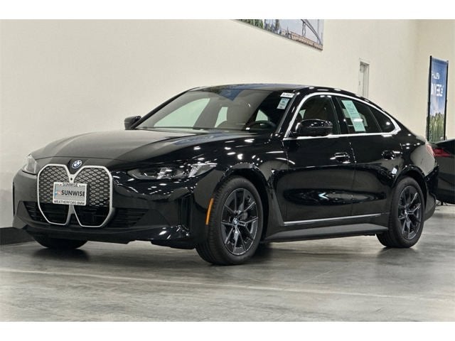 2025 BMW i4 eDrive40