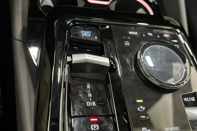 2026 BMW i5 xDrive40