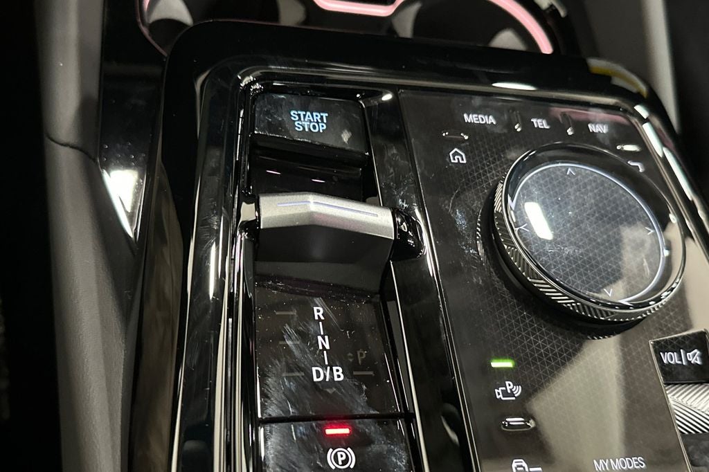 2026 BMW i5 xDrive40