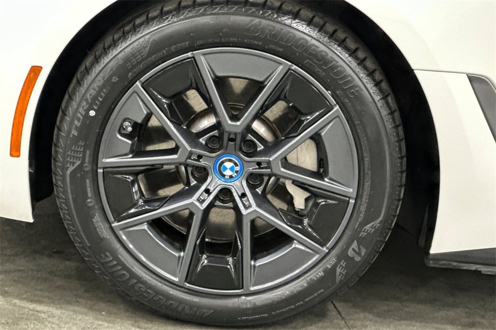 2023 BMW i4 eDrive35