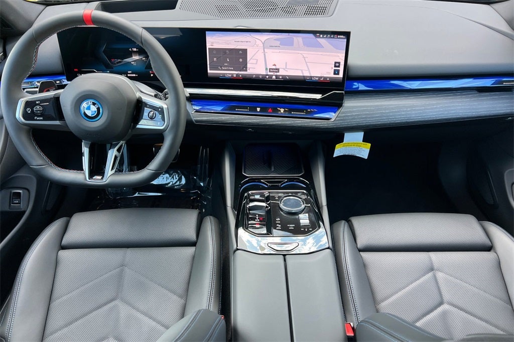 2025 BMW i5 M60