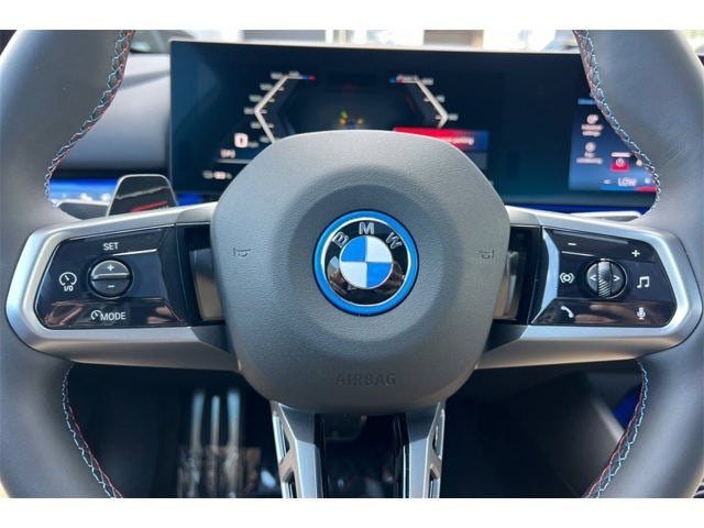 2025 BMW i5 M60