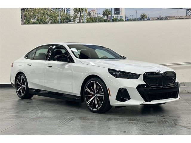 2025 BMW i5 M60