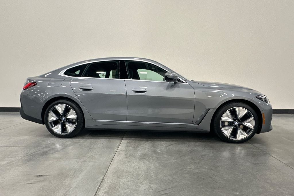 2026 BMW i4 xDrive40