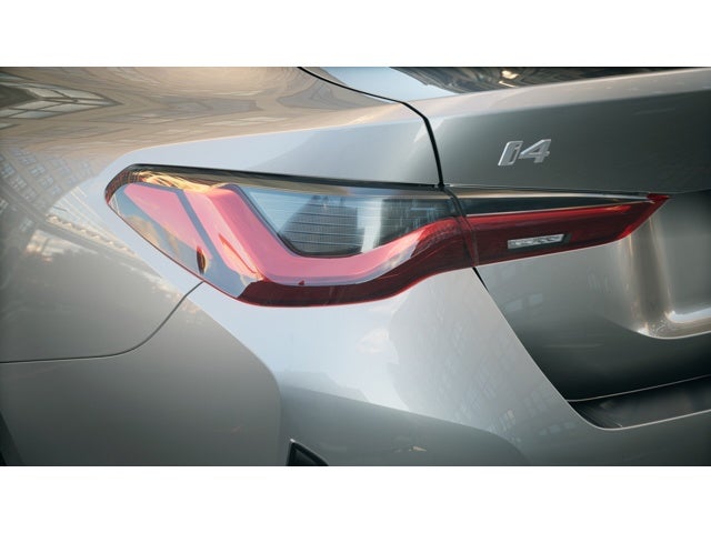 2026 BMW i4 xDrive40