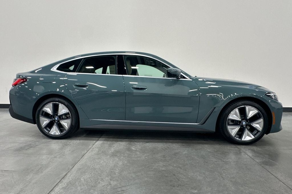 2026 BMW i4 eDrive40