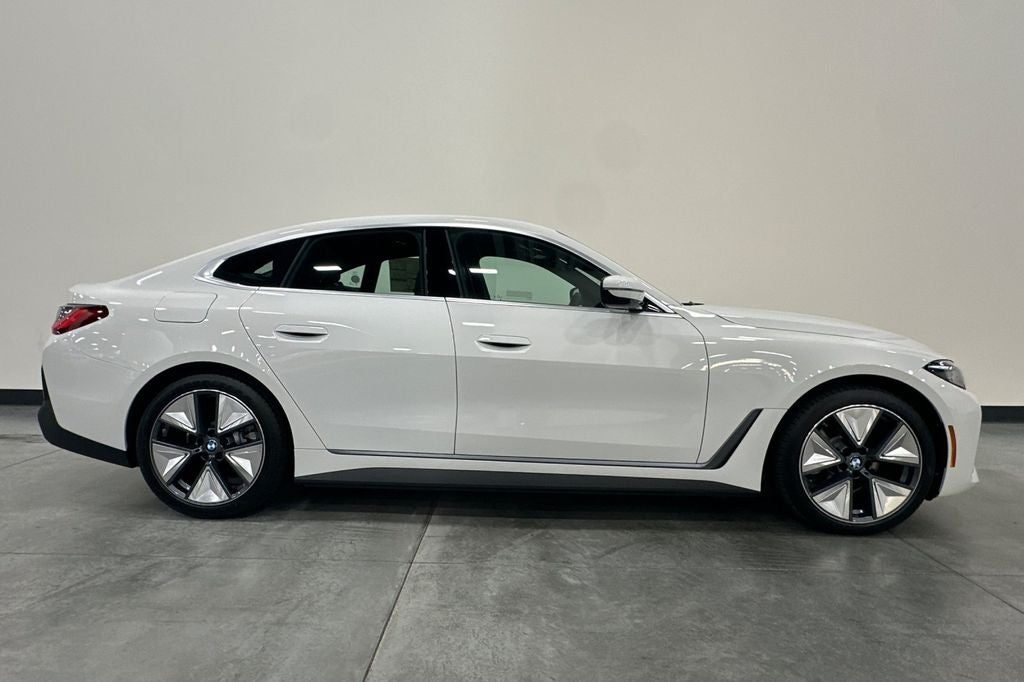 2026 BMW i4 eDrive40