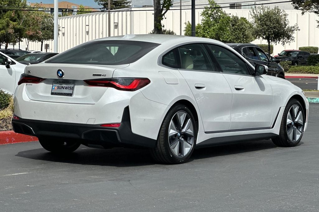 2026 BMW i4 eDrive40