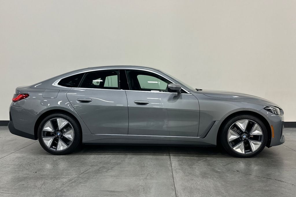 2026 BMW i4 eDrive40
