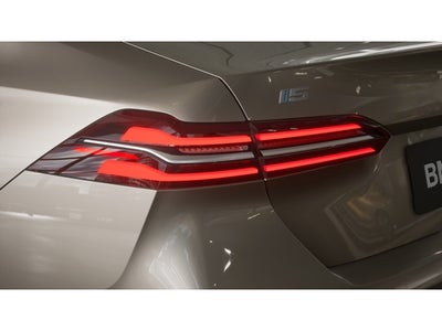 2027 BMW i5 eDrive40