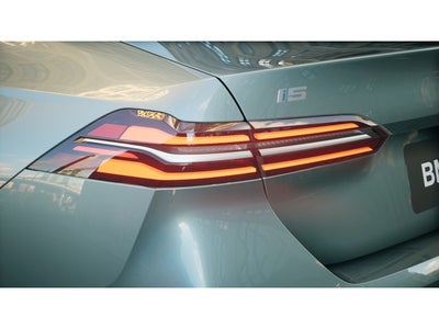 2027 BMW i5 eDrive40
