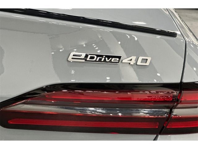 2026 BMW i5 eDrive40