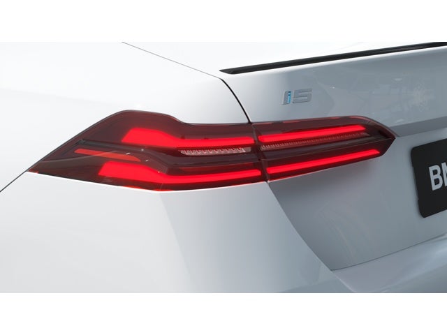 2026 BMW i5 eDrive40