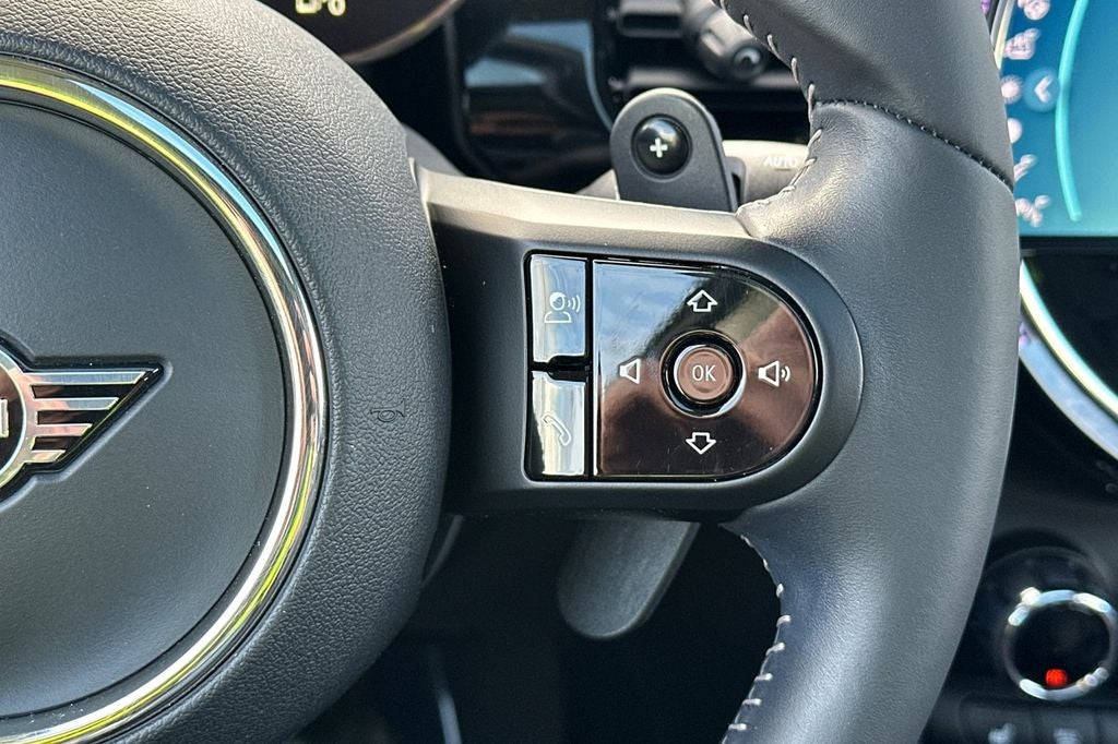 2023 MINI Cooper S Iconic