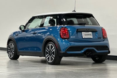 2023 MINI Cooper S Iconic