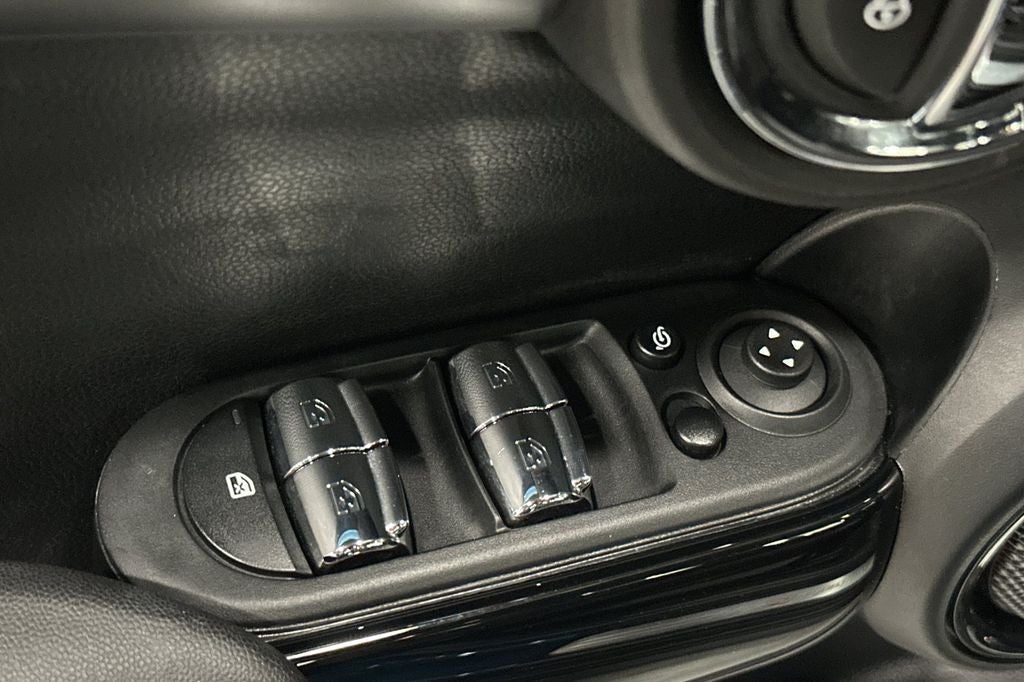 2024 MINI Cooper S Signature