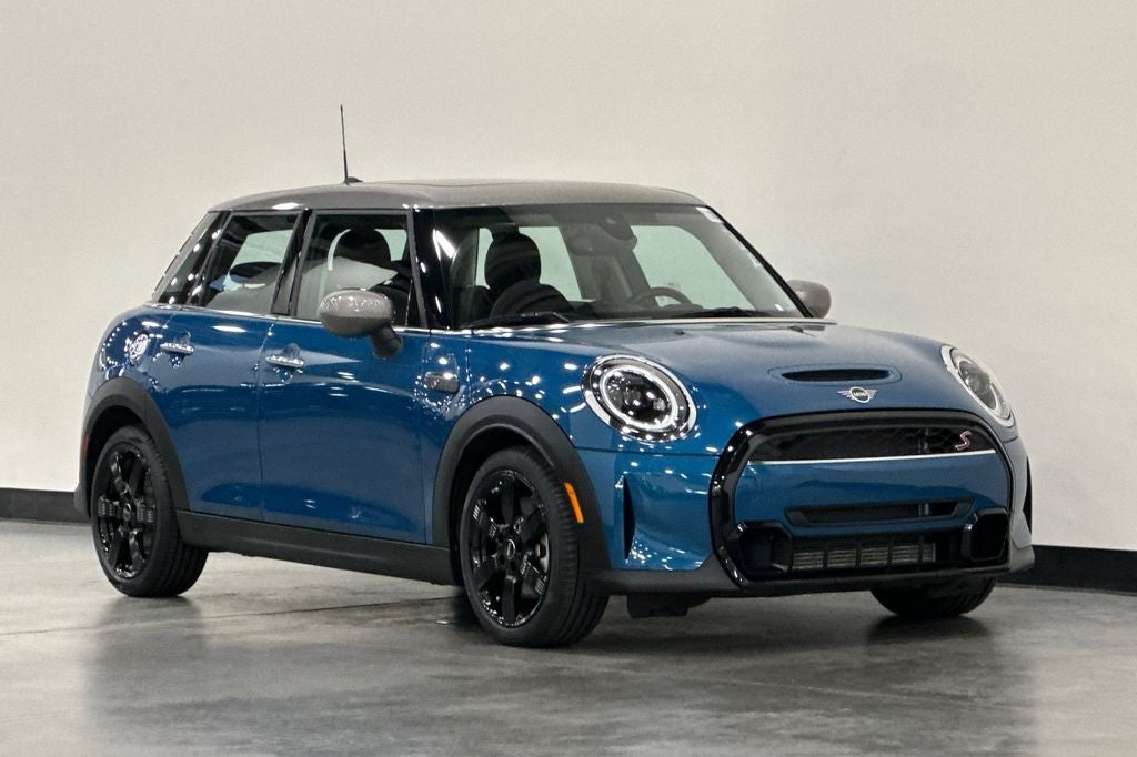 2024 MINI Cooper S Signature